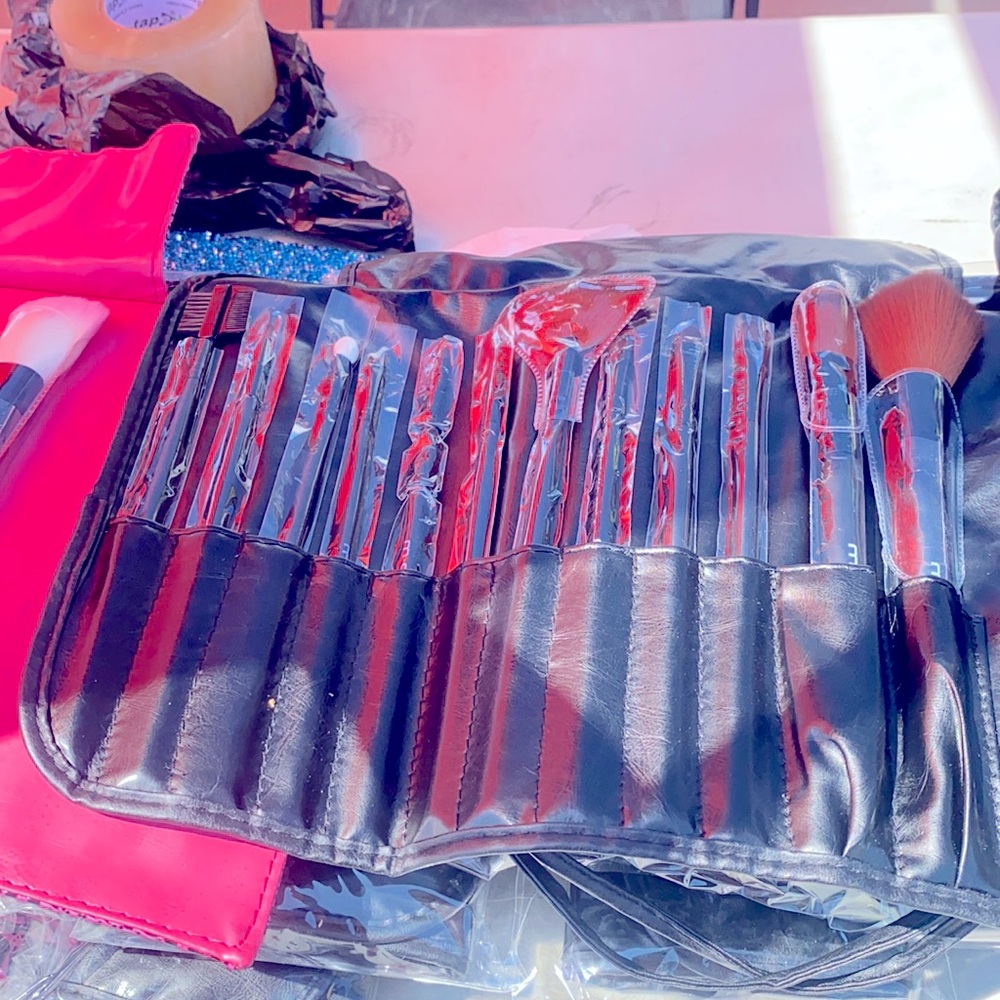 We have these two color make up brushes pink and black mesh it’s a brand